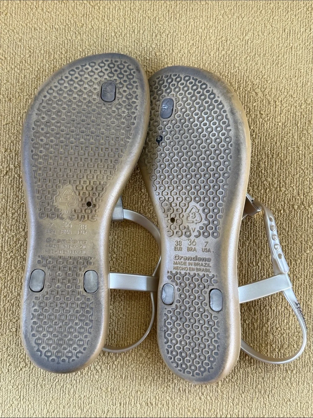 Ipanema sleek metallic